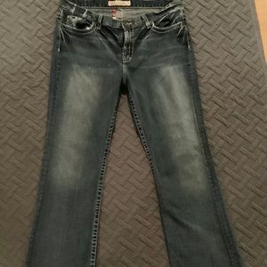 Women’s BKE Drew jeans. 33 x 31 1/2